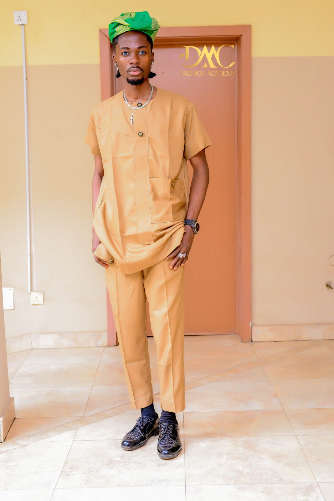 Copyright www.LoicPhoto.com